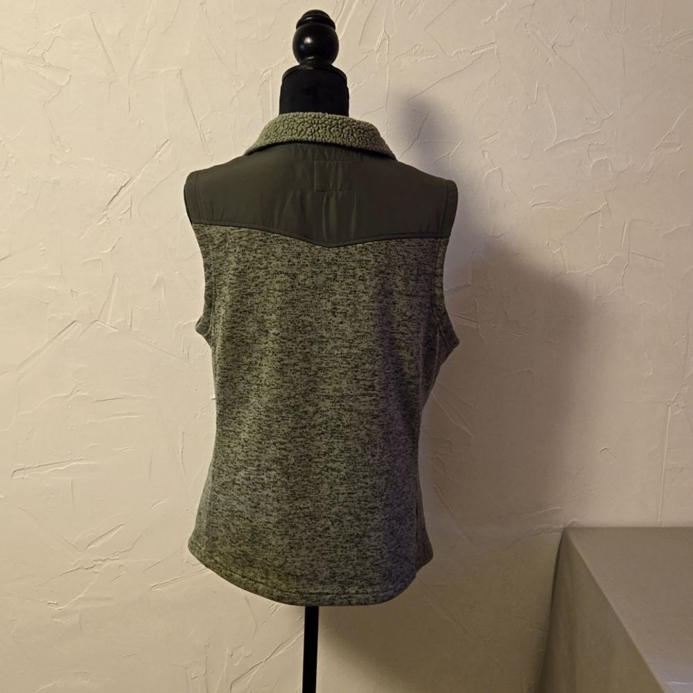 Vest - Picture 4 of 4